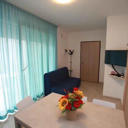 Apartment One-bedroom Near Sea 4